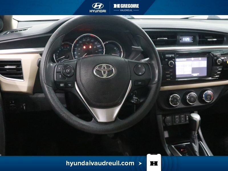 Toyota Corolla 2015 Beige Laval - photo #19