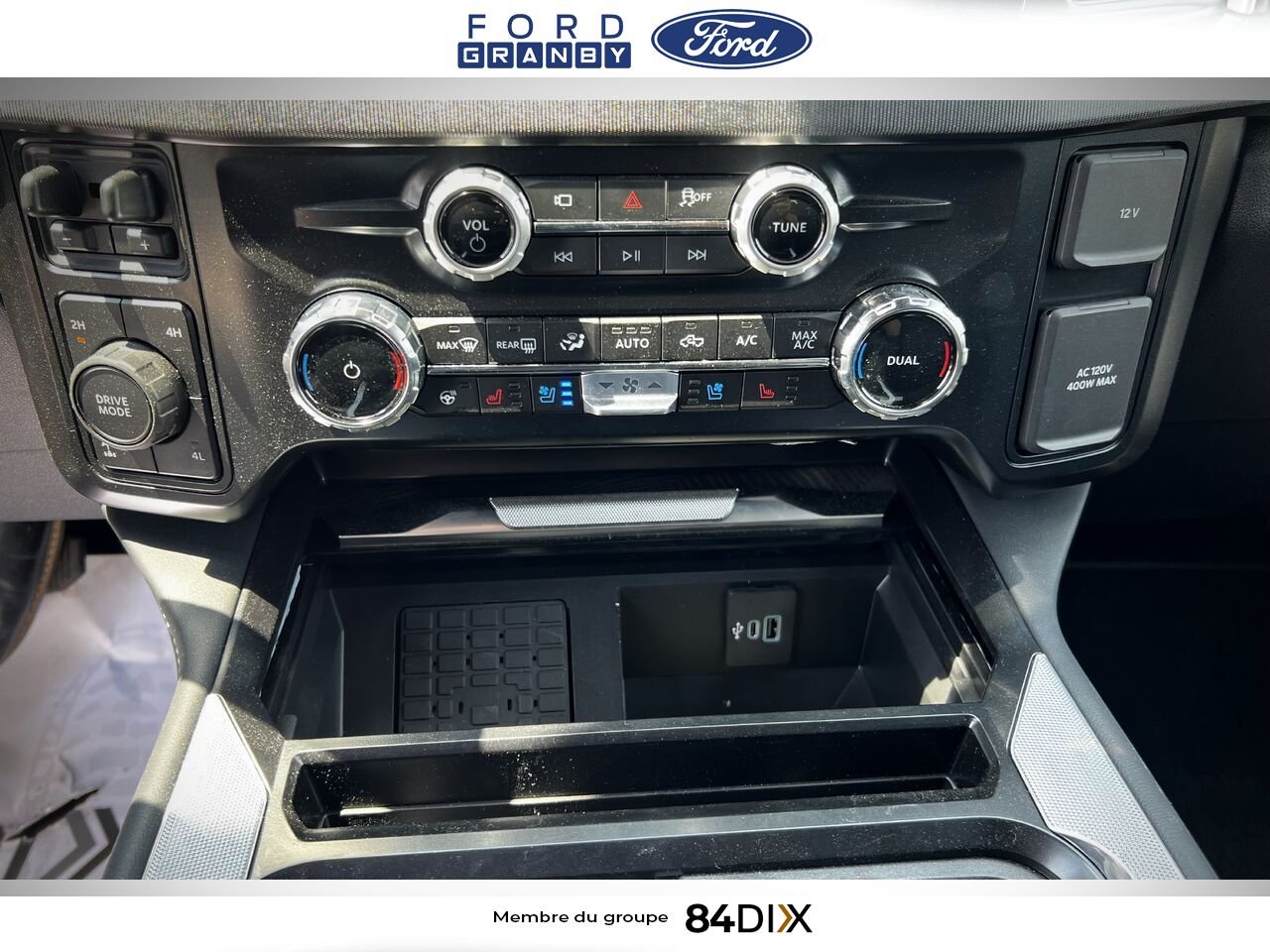 Ford Super Duty F-250 SRW 2025 Blanc Granby - photo #28