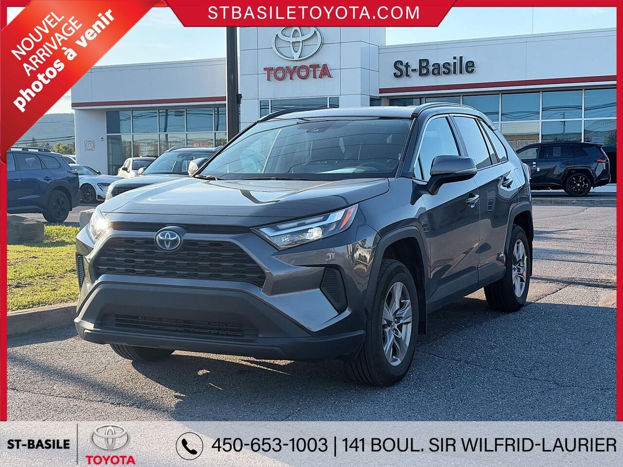 TOYOTA RAV4 Hybride 2024 Gris Saint-Basile-le-Grand - photo #0
