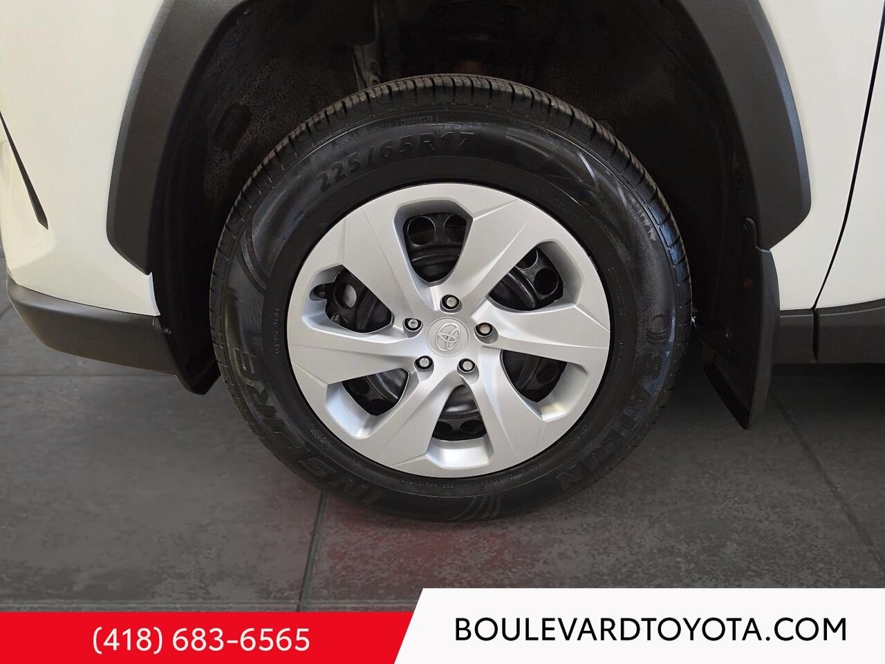 Toyota RAV4 100234A | LE, AWD 2023 Blanc Québec - photo #6