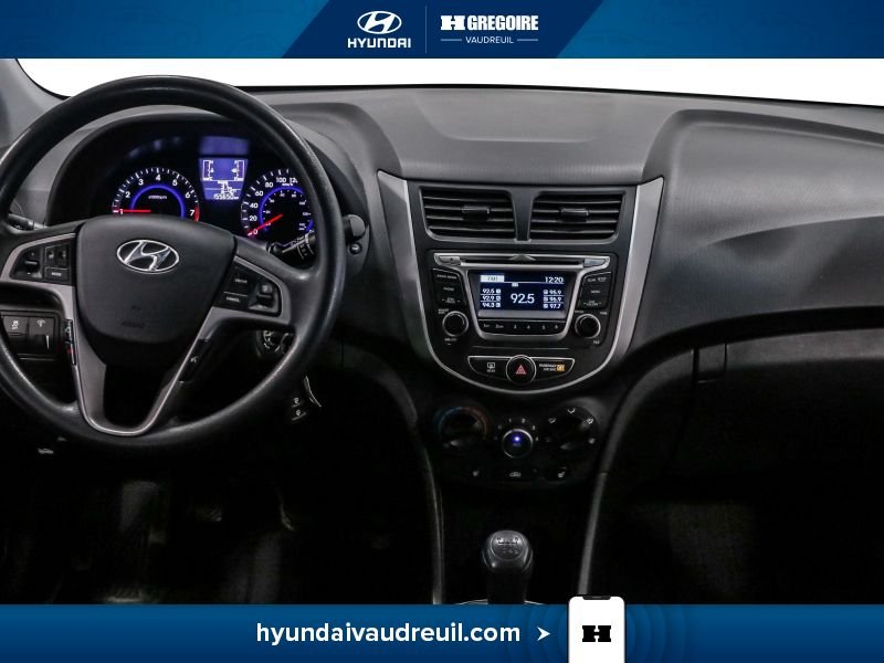 Hyundai Accent 2016 Noir Blainville - photo #22