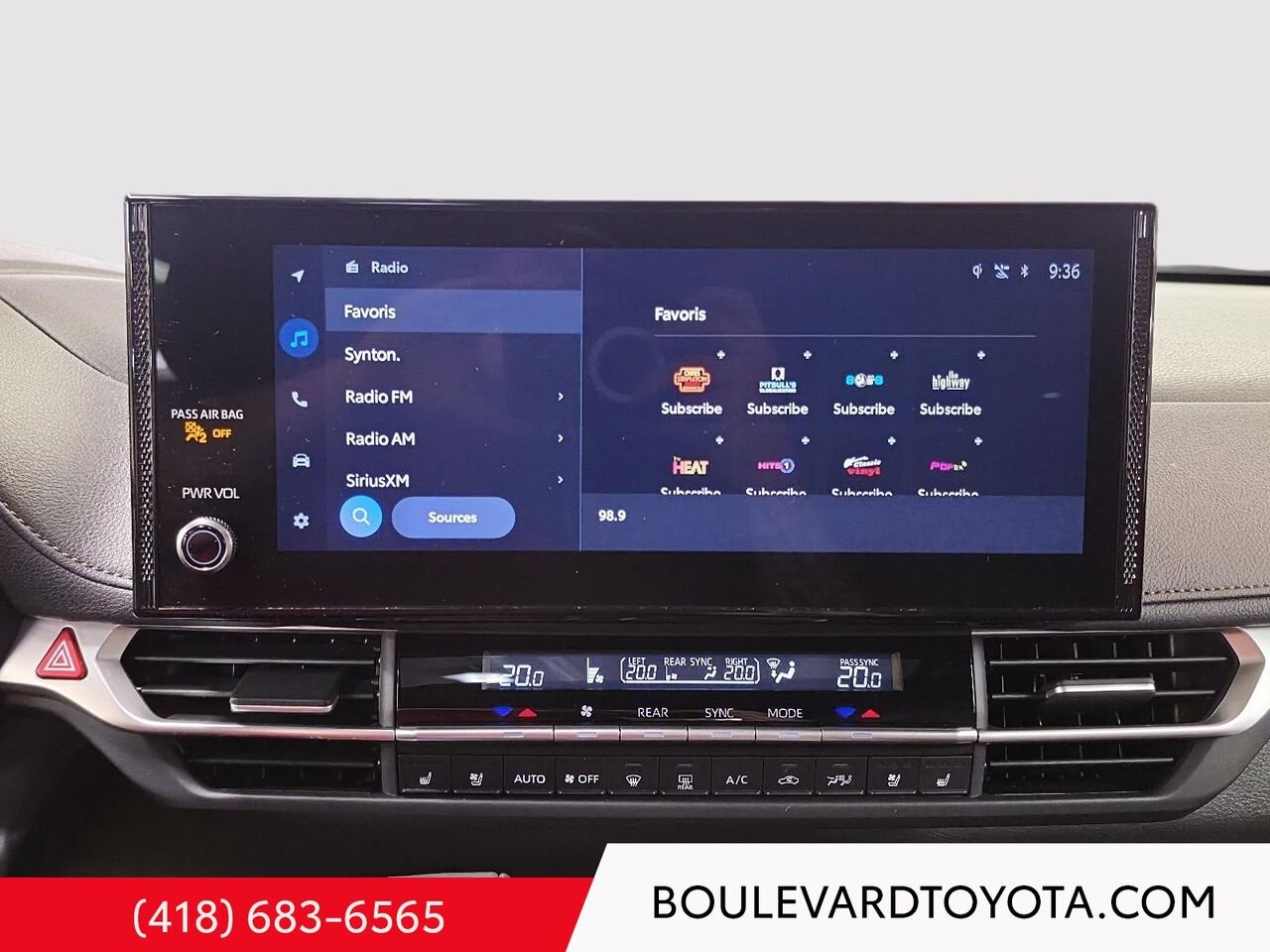 2025 Toyota Sienna 100498A-74 | LIMITED, 7 PLACES, AWD Blue Québec - photo #13
