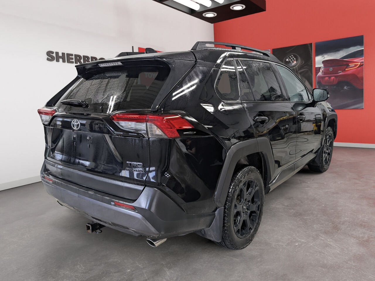 Toyota RAV4 Trail OFFROAD/SIÈGES CHAUFFANTS/TOIT OUVRANT/VOLANT CHAUFFANT/AC BIZONE 2022 Noir minuit métallisé Sherbrooke - photo #3