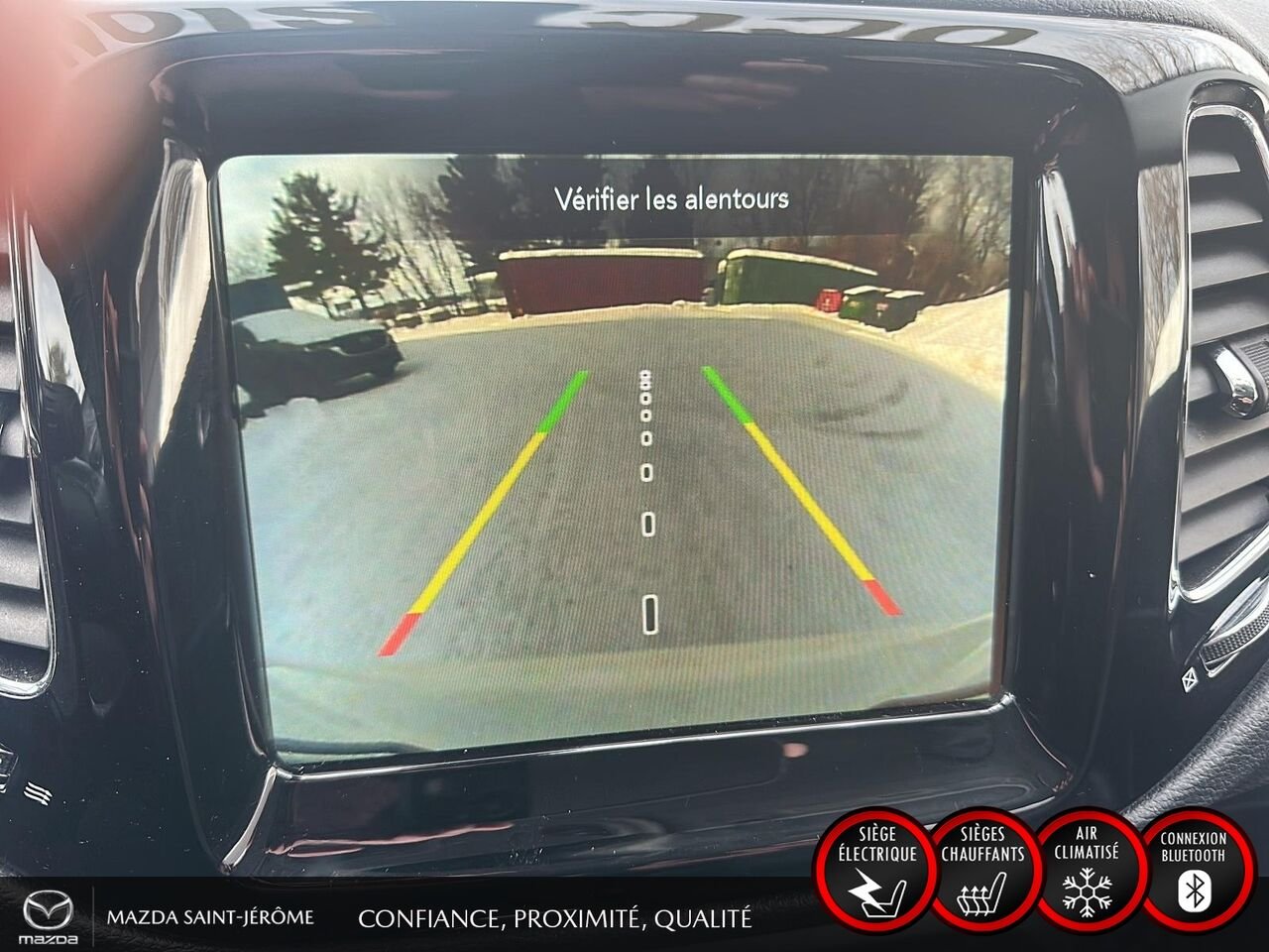 2021 Jeep Compass White Sainte-Agathe-des-Monts - photo #21