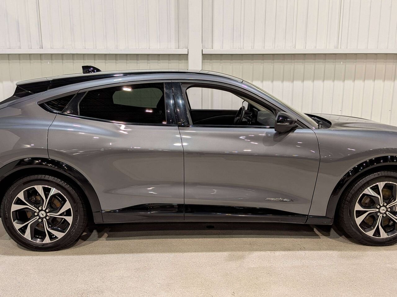 2021 Ford Mustang Mach-E Premium AWD Grey Val-David - photo #6