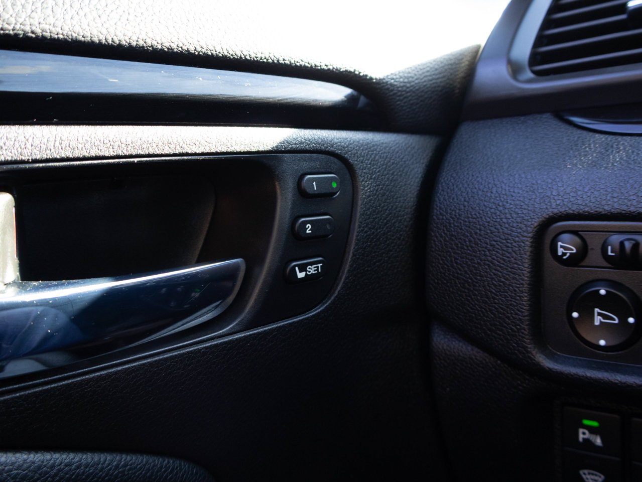 2020 Honda Pilot Black Edition AWD White Sherwood Park - photo #19