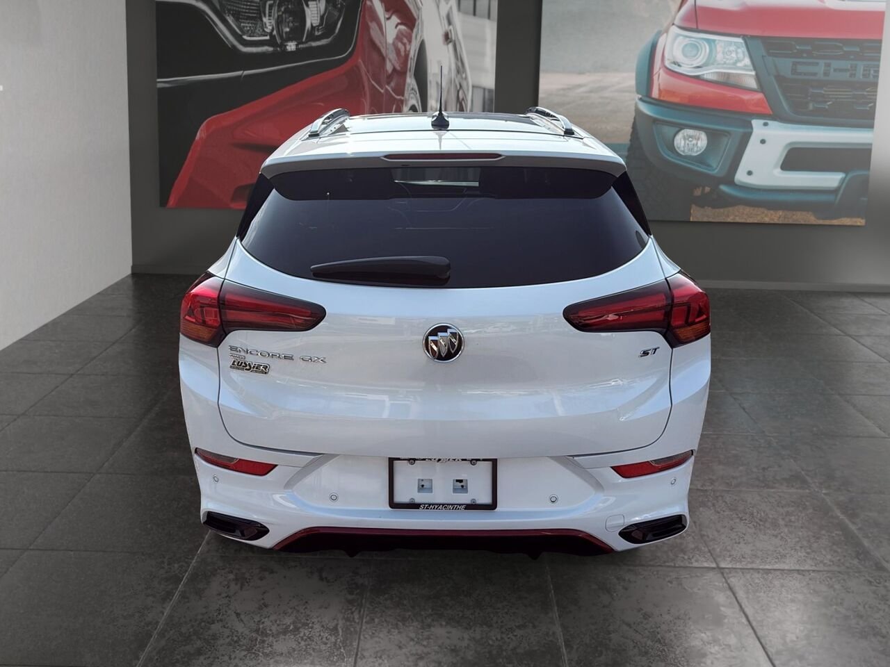 2020 BUICK ENCORE SPORT TOURING White Saint-Hyacinthe - photo #2