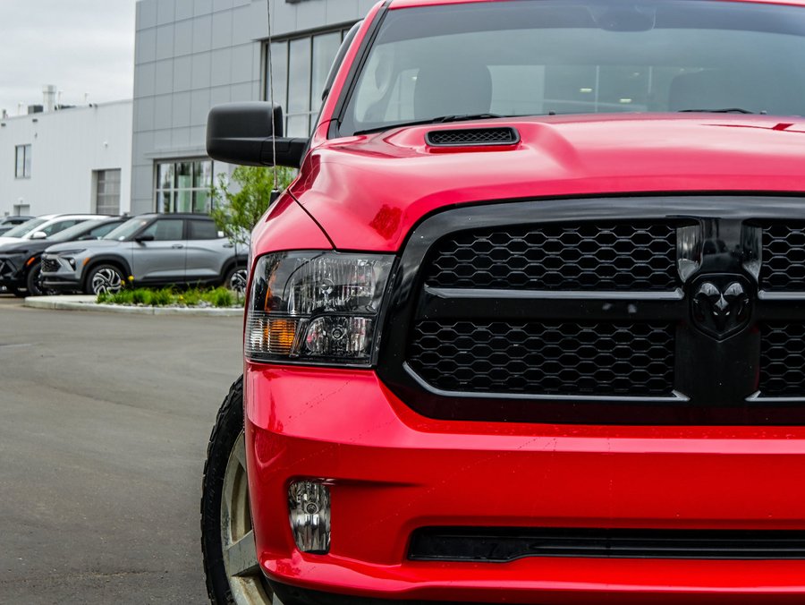 2021 Ram 1500 Classic Express Night Edition 3.6L | Heated Bucket Seats Red