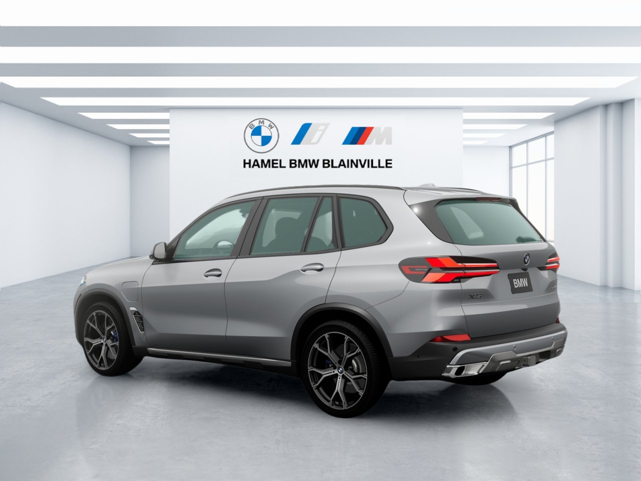 BMW X5 xDrive50e 2026 Gris pur givré Blainville - photo #1