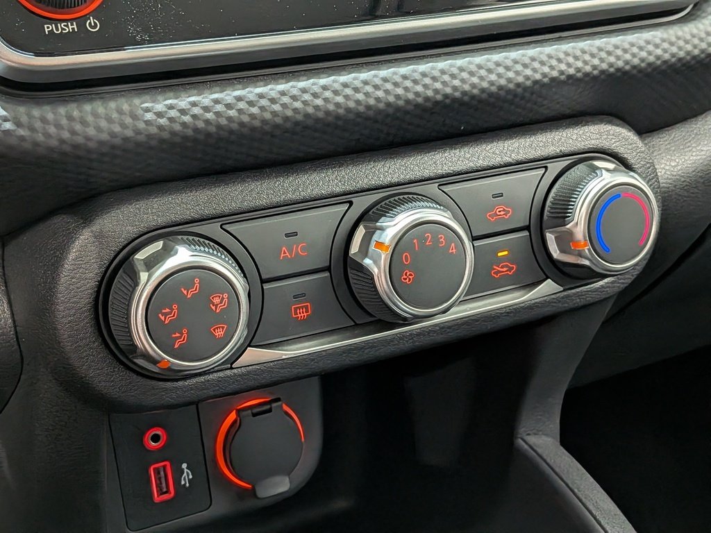 Nissan Kicks S FWD 2024 Blanc Val-David - photo #22