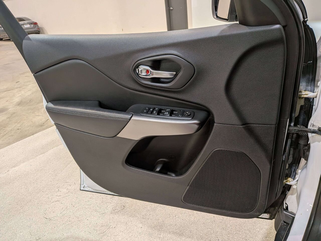 Jeep Cherokee 2019 Blanc Val-David - photo #32