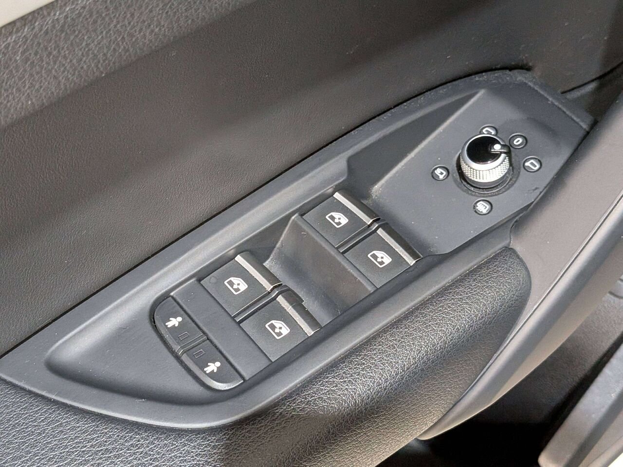 Audi Q5 Progressiv 45 TFSI quattro 2021 Noir Val-David - photo #36