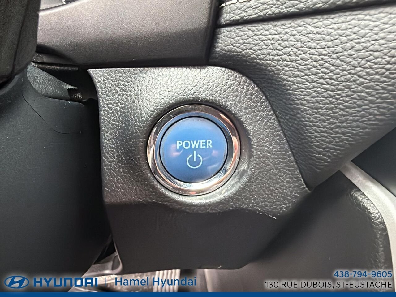2020 Toyota RAV4 Red Saint-Eustache - photo #12
