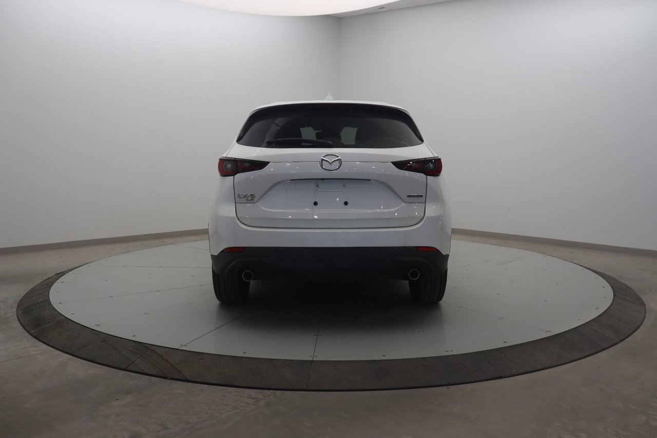 2023 Mazda CX-5 White Baie-Comeau - photo #4