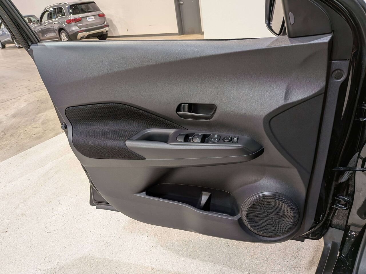 2024 Nissan Kicks S FWD Black Val-David - photo #29