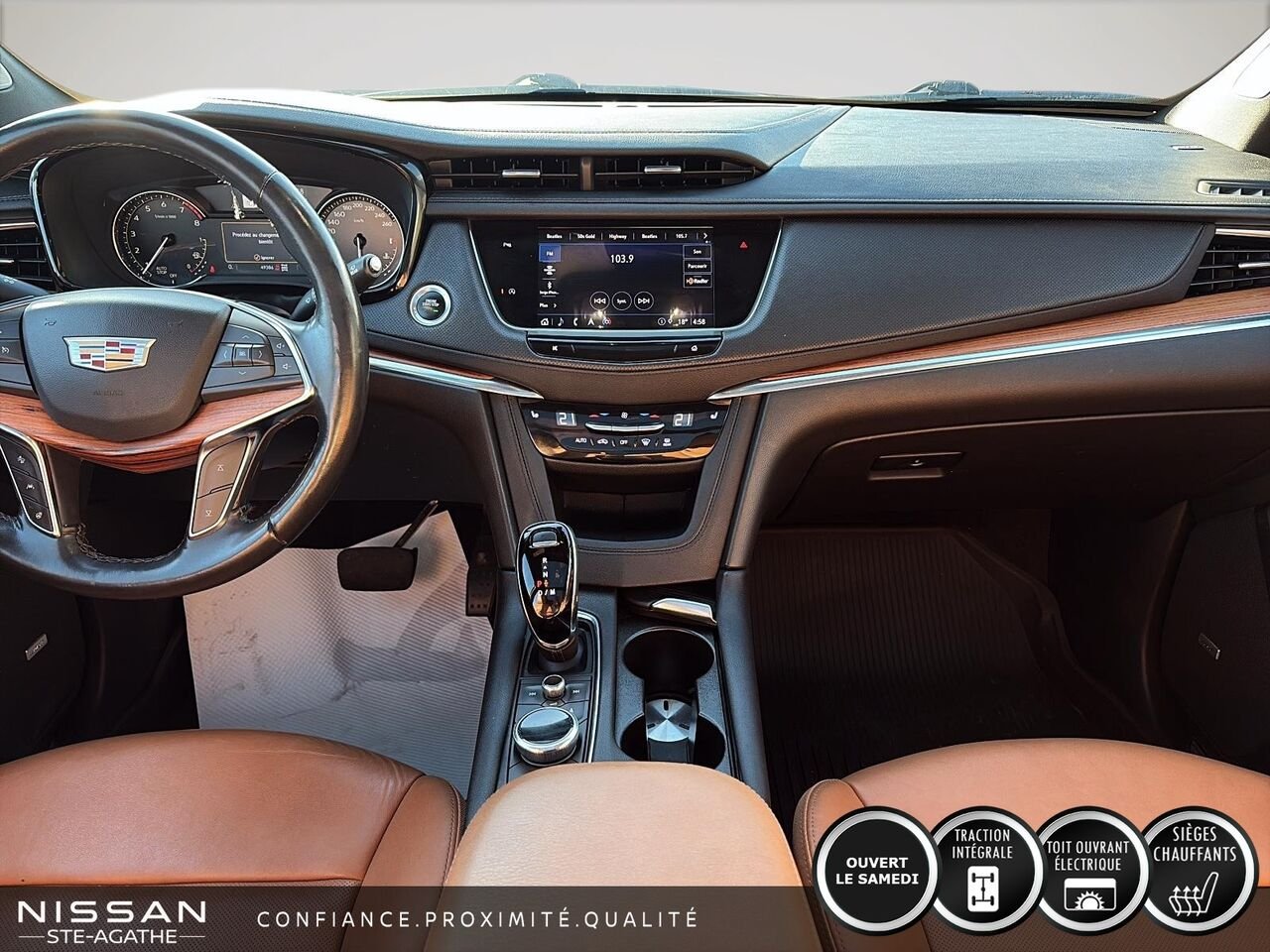 2023 Cadillac XT5 HAUT DE GAMME LUXE | TI | SEULEMENT 49 212 KM | TOIT OUVRANT ULTRAVIEW | CUIR | BOSE Blue Saint-Jérôme - photo #11