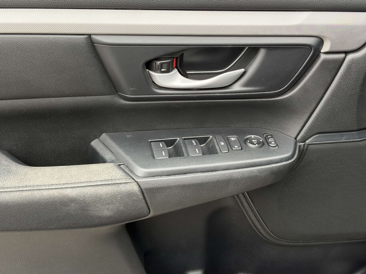 2022 Honda CR-V LX Grey Gatineau - photo #9