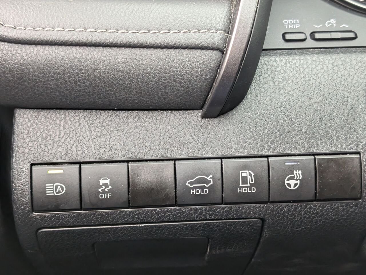 Toyota Camry SE/SIÈGES CHAUFFANTS/VOLANT CHAUFFANT/AC/BLUETOOTH/CAMERA DE RECUL 2024 Gris Sherbrooke - photo #12