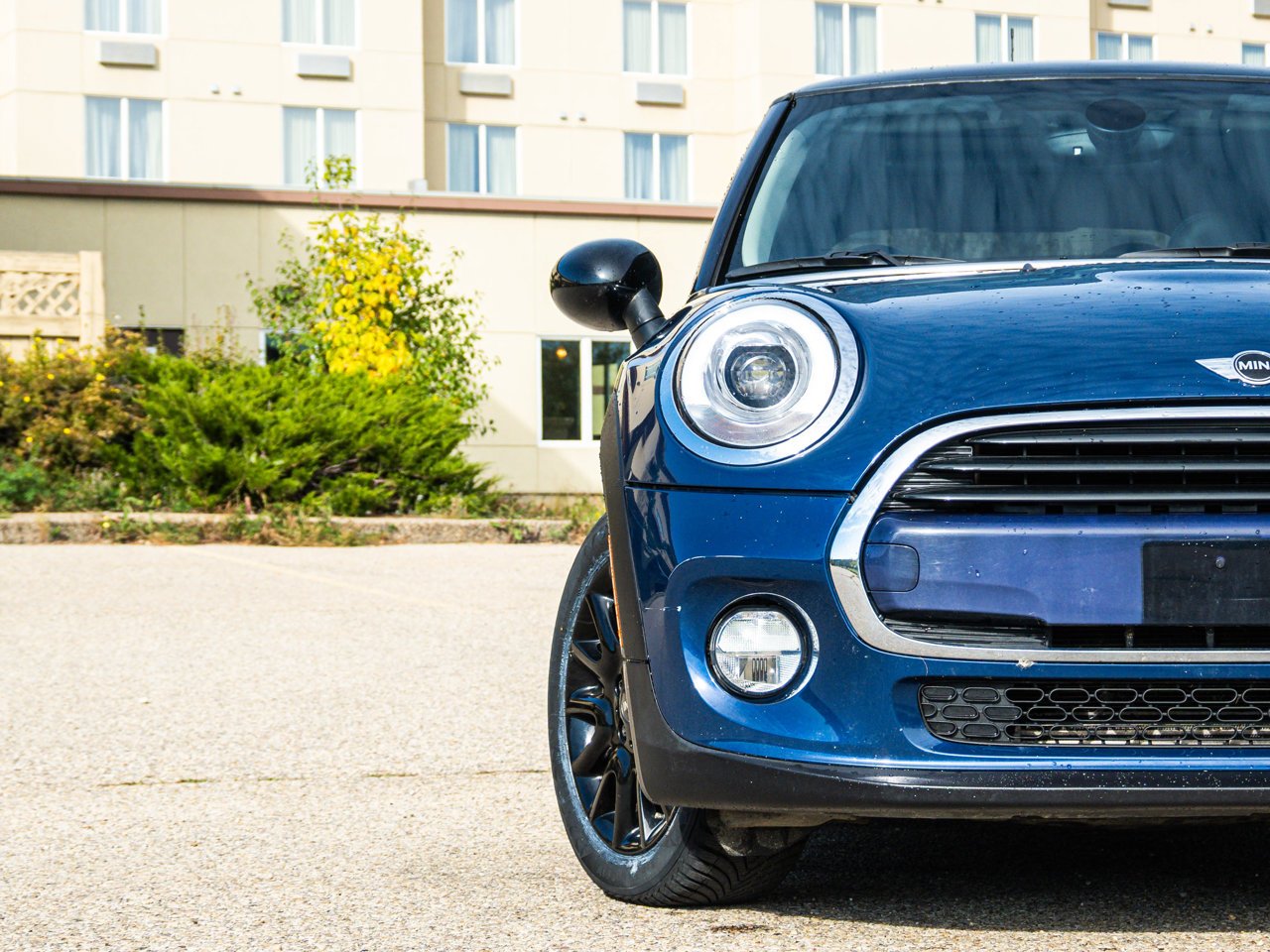 2017 MINI Cooper Hardtop 3dr HB Blue Sherwood Park - photo #5