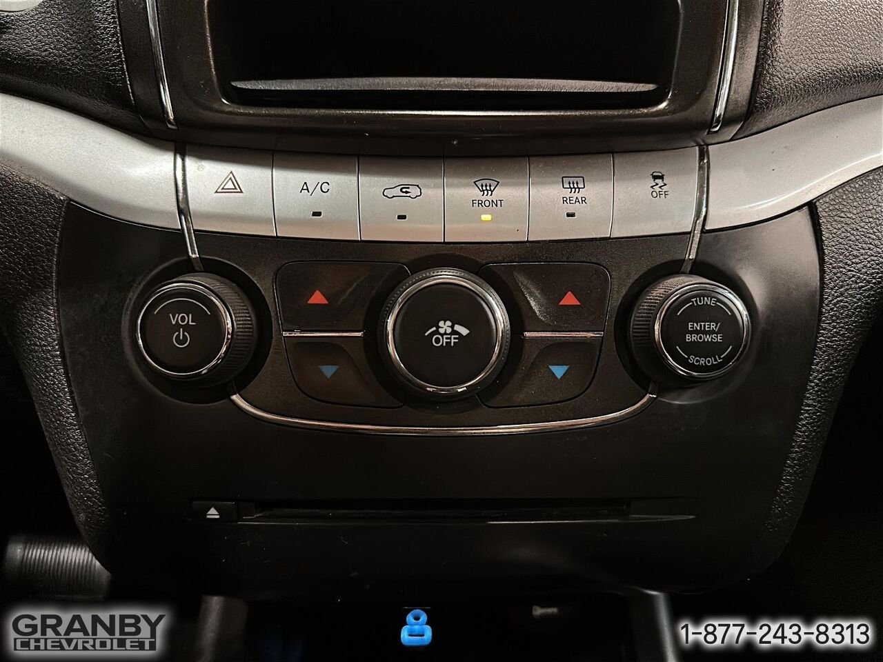 Dodge Journey SE Plus TRACTION AVANT | 26-0193A 2019 Noir Granby - photo #17