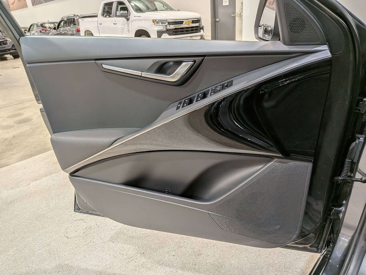2025 Kia Niro EV Wind FWD Grey Val-David - photo #32