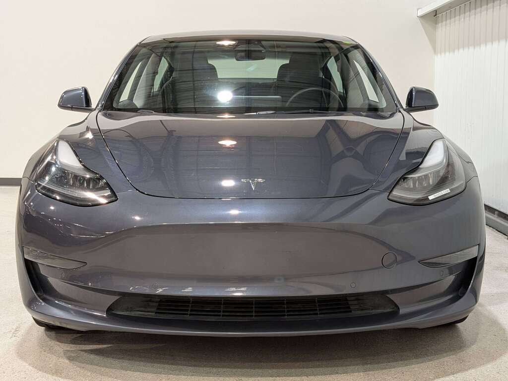 Tesla Model 3 Standard Range RWD *Ltd Avail* 2022 Gris Val-David - photo #3