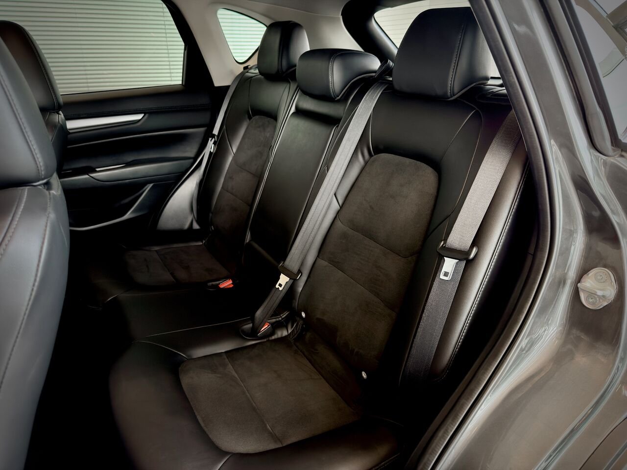 2023 Mazda CX-5 Grey Notre-Dame-des-Prairies - photo #19