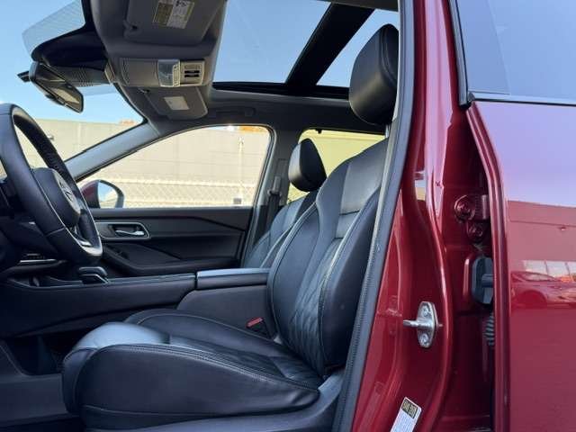 2023 Nissan Rogue Red Saint-Basile-le-Grand - photo #15