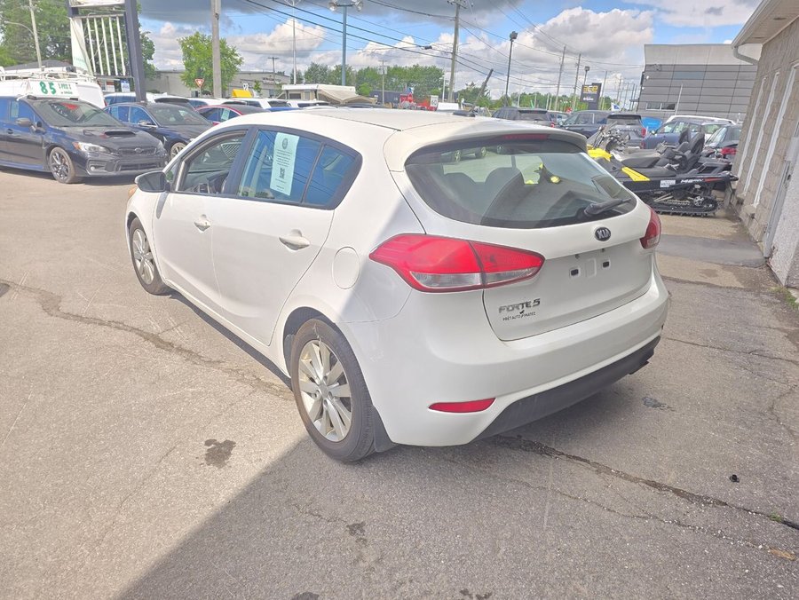 2015 Kia 5 portes Forte 2015 White
