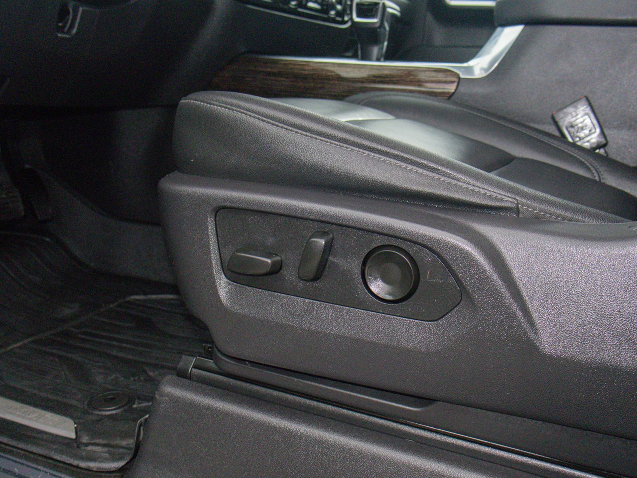 2024 GMC Sierra 1500 4WD Crew Cab 147 Elevation Grey Sherwood Park - photo #19