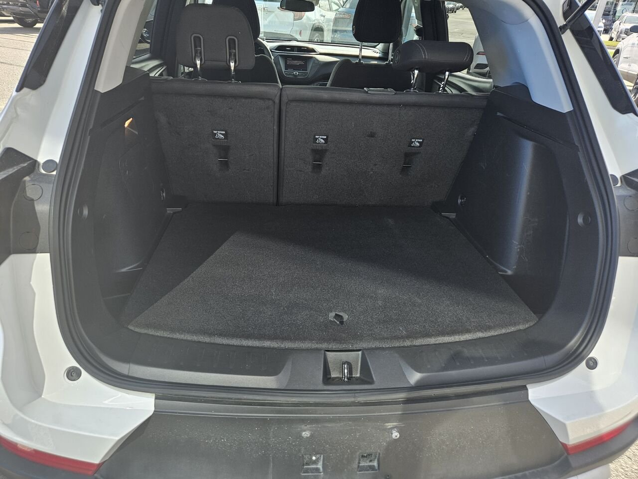 2023 Chevrolet Trailblazer Traction intégrale, 4 portes LT White Thetford Mines - photo #17