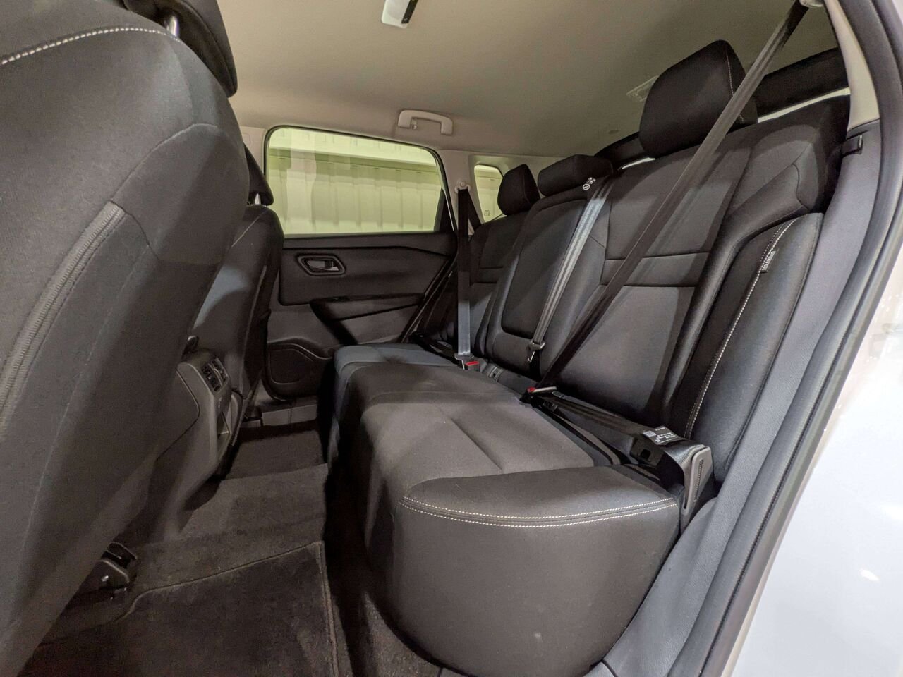 2024 Nissan Rogue AWD S White Val-David - photo #10