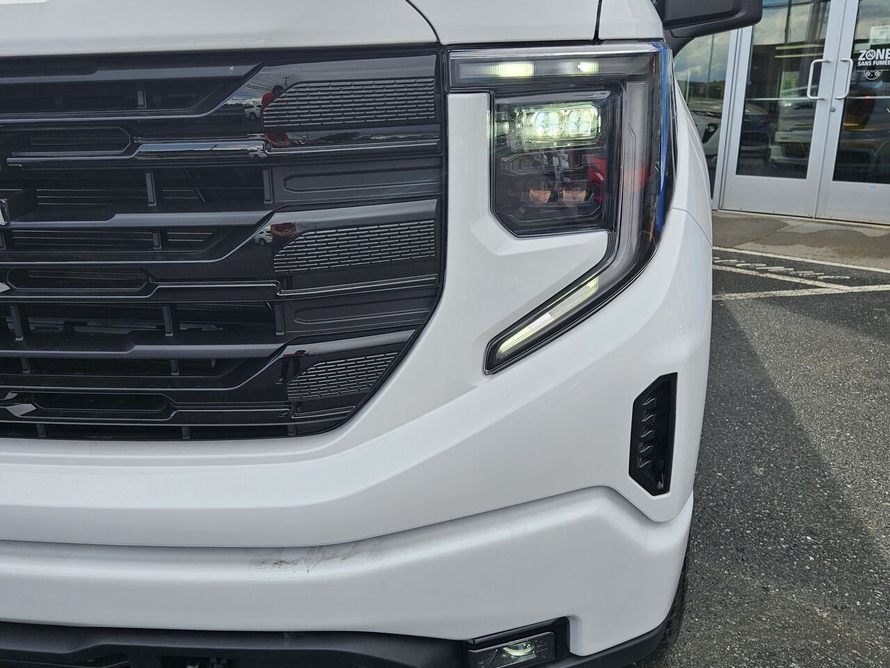 GMC Sierra 1500 Elevation cabine multiplace 4RM 157 po 2026 Blanc sommet Thetford Mines - photo #6