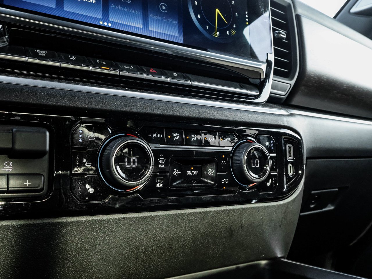 2024 Chevrolet Silverado 2500HD 4WD Crew Cab 159 High Country Black Sherwood Park - photo #31