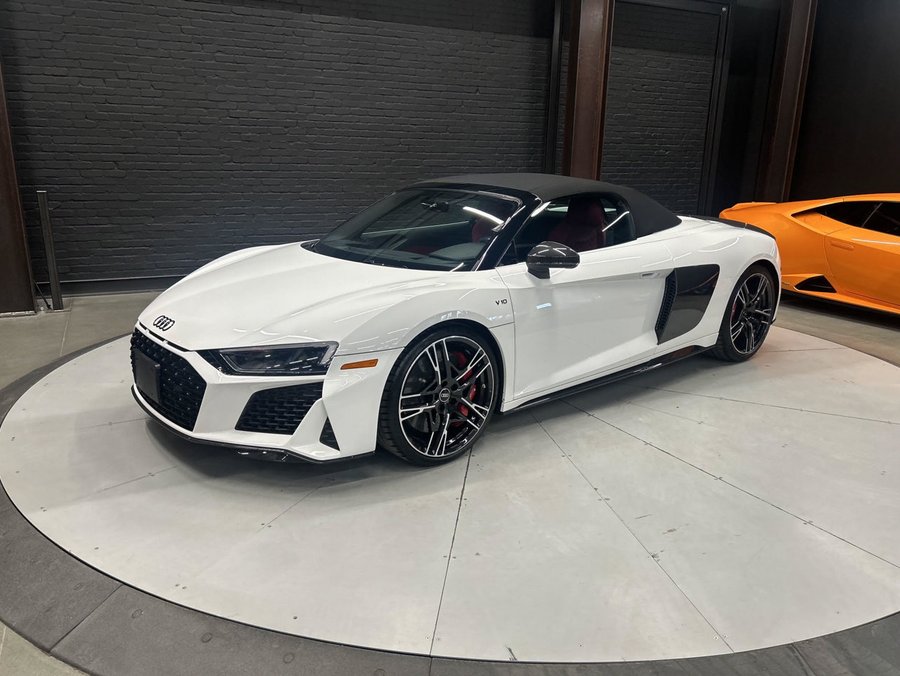 2021 Audi R8 Spyder V10 performance | Carbon Exterior Trim Details | Bang & Olufsen Audio System White