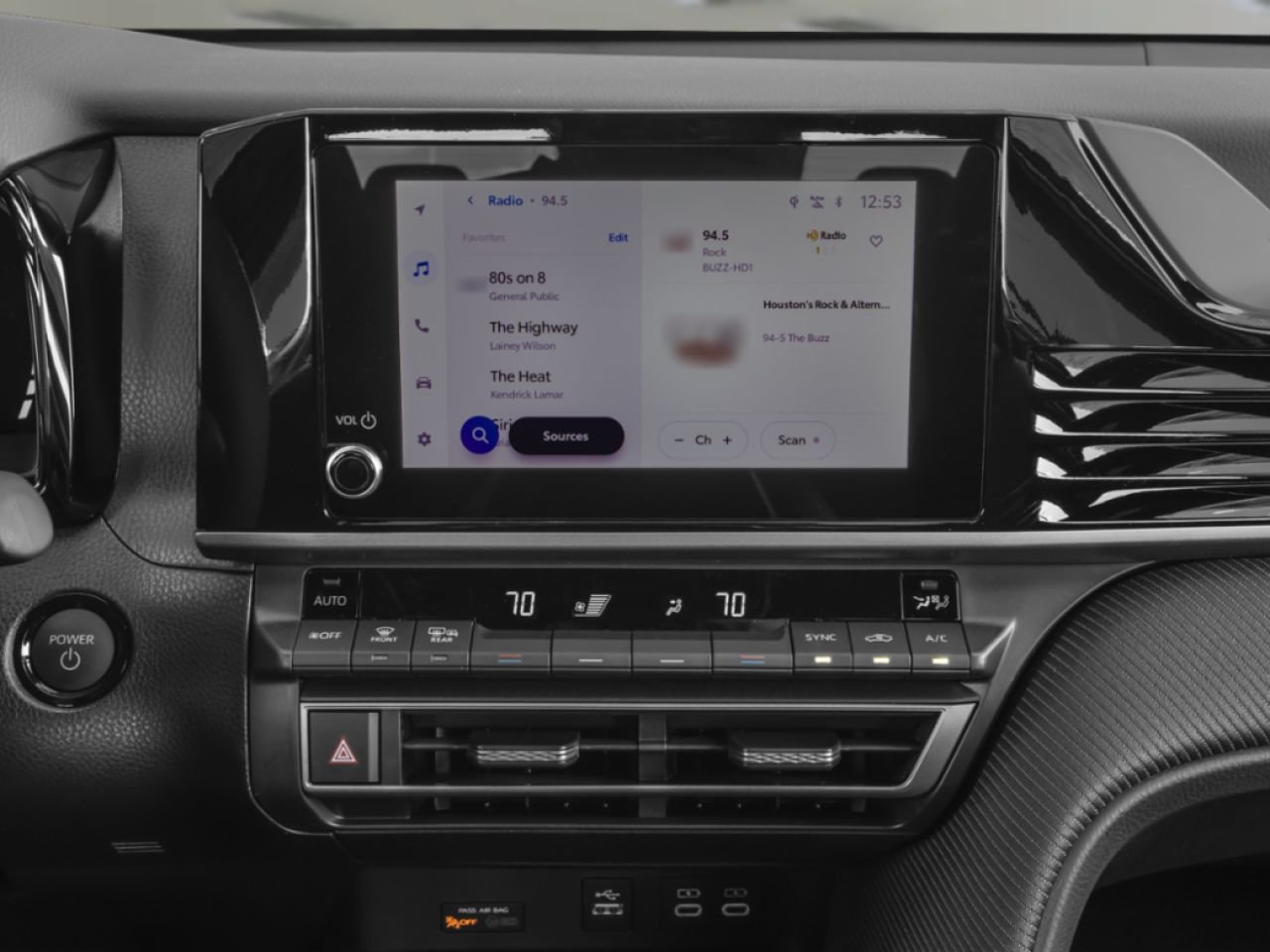 2025 Toyota Camry HYBRID SE UPGRADE AWD / CLEAN CARFAX / HEATED SEATS / MOONROOF / CARPLAY AND ANDROID AUTO Black Mississauga - photo #10
