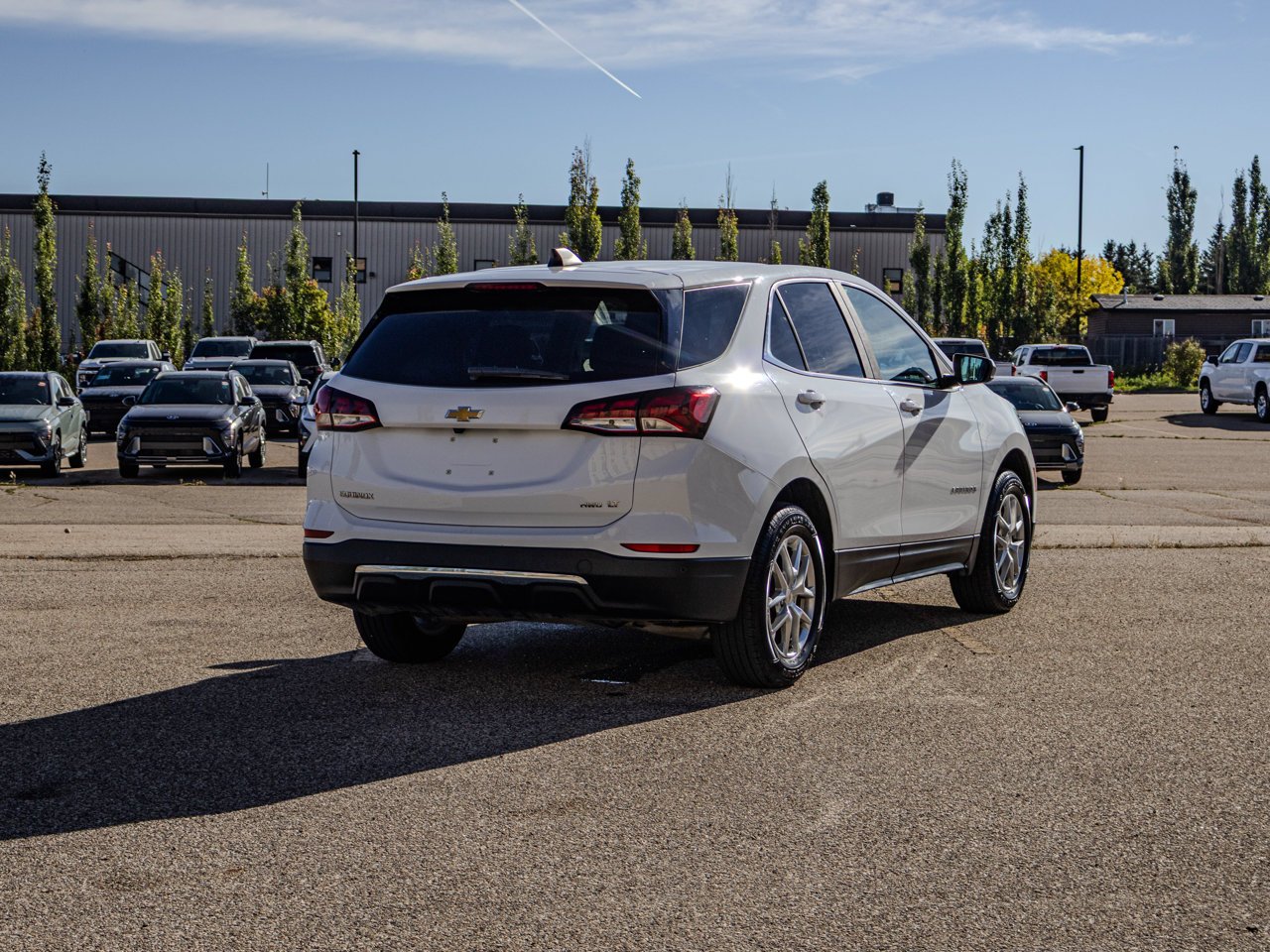 2022 Chevrolet Equinox AWD 4dr LT w/1LT White Sherwood Park - photo #12
