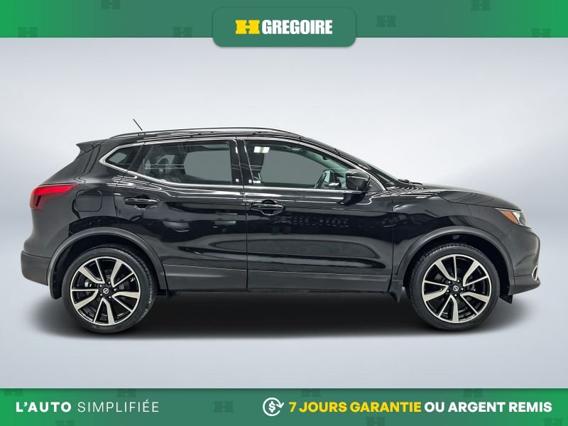 2019 Nissan Qashqai Black Laval - photo #4