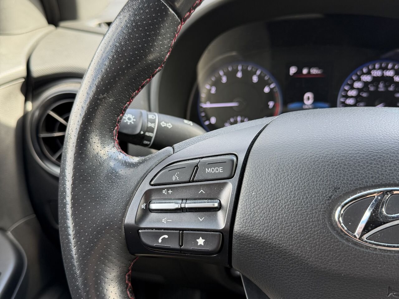 Hyundai Kona 1.6T N Line TI avec toit bicolore 2023 Gris Châteauguay - photo #16