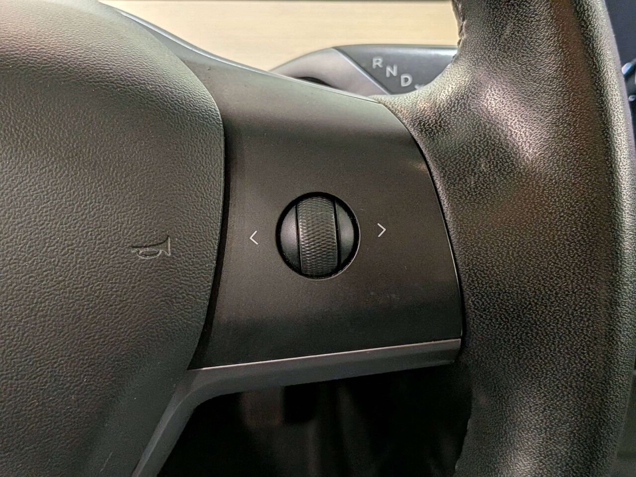 2019 Tesla Model 3 Standard Range Plus RWD Black Val-David - photo #15