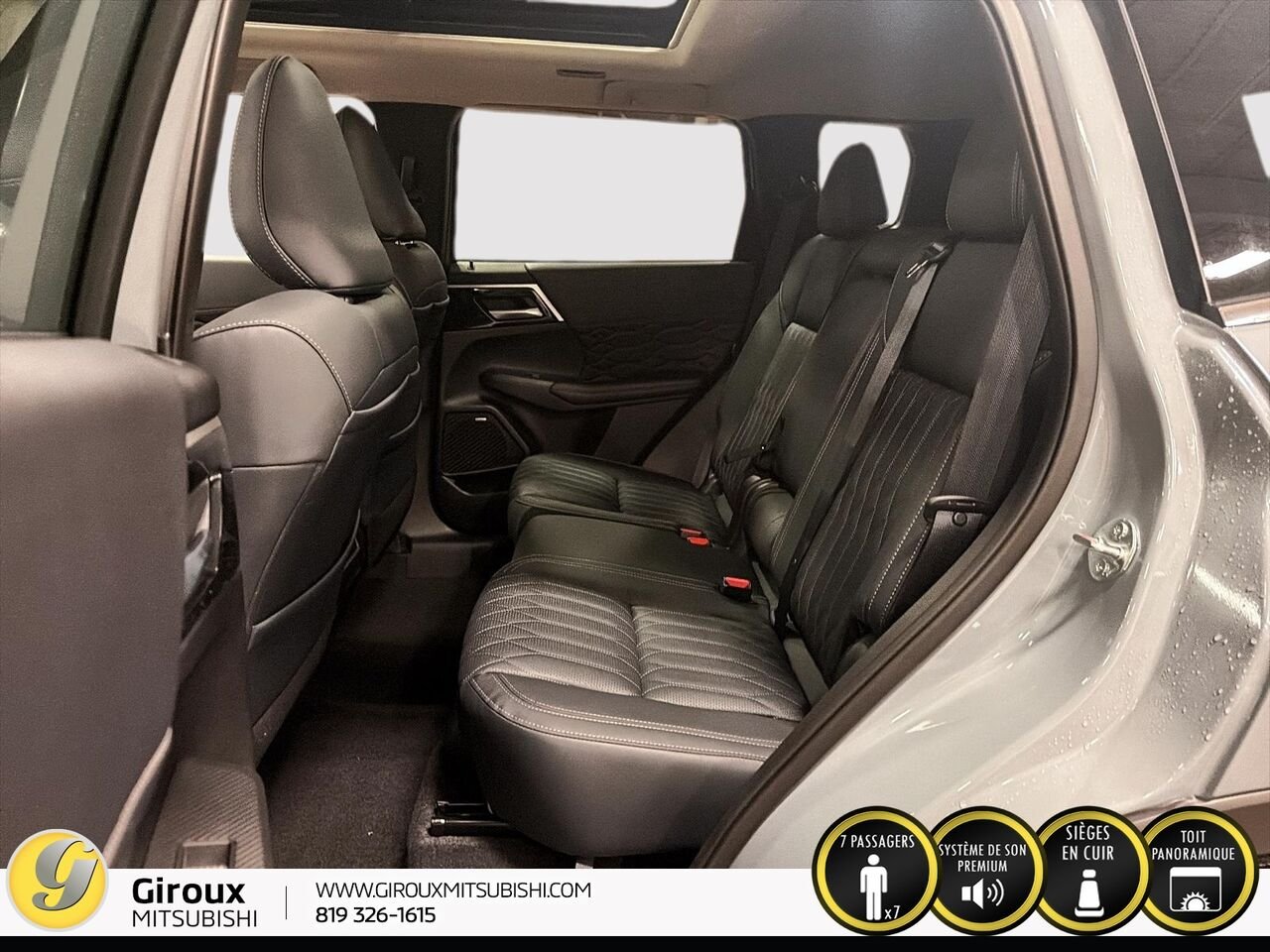 2026 MITSUBISHI Outlander Moonstone Grey Sainte-Agathe-des-Monts - photo #9