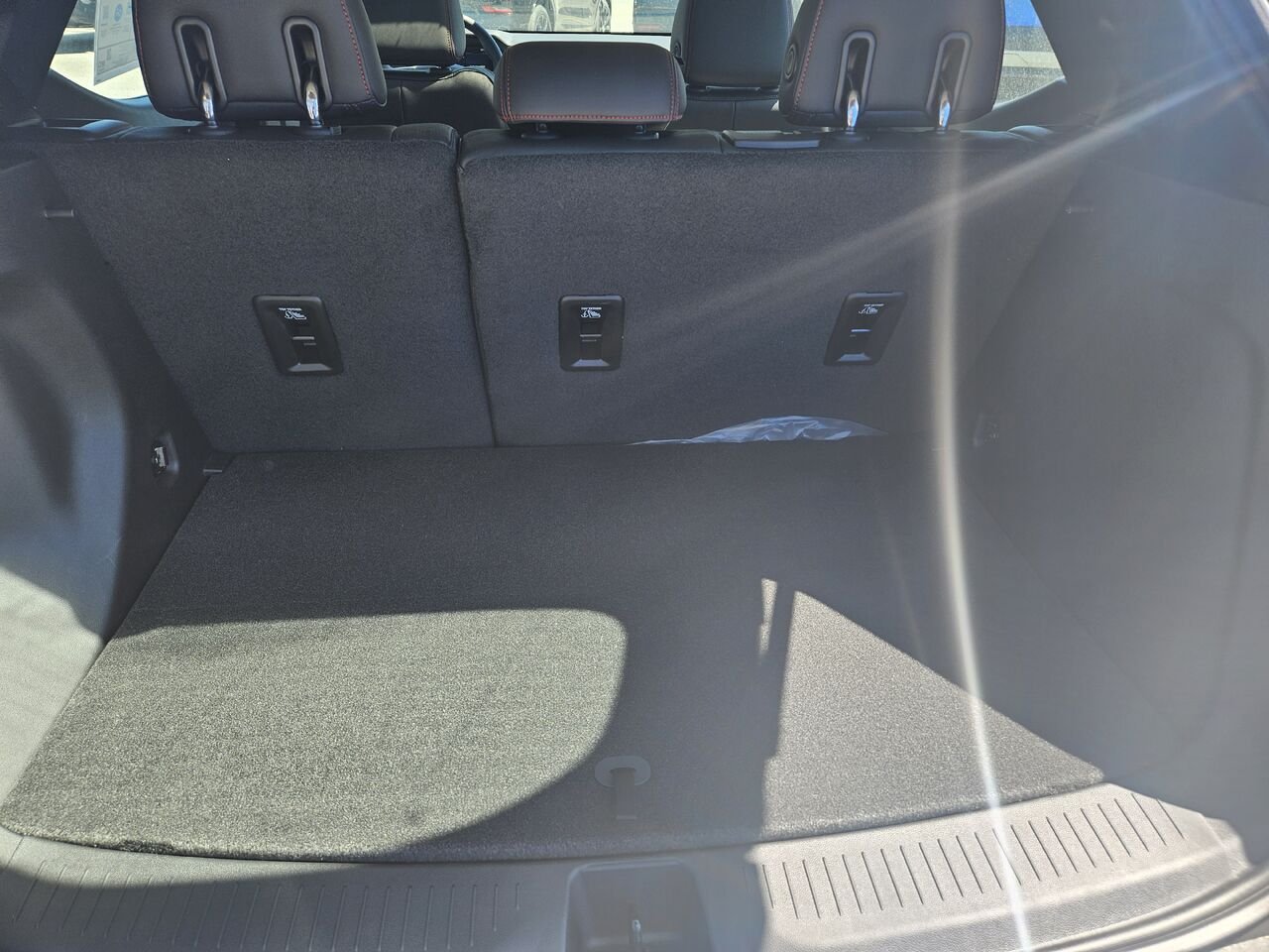 Chevrolet Bolt RS 4 portes TA 2027 Bleu Marina métallisé Thetford Mines - photo #14