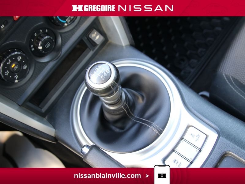 Toyota 86 2017 Noir Blainville - photo #17