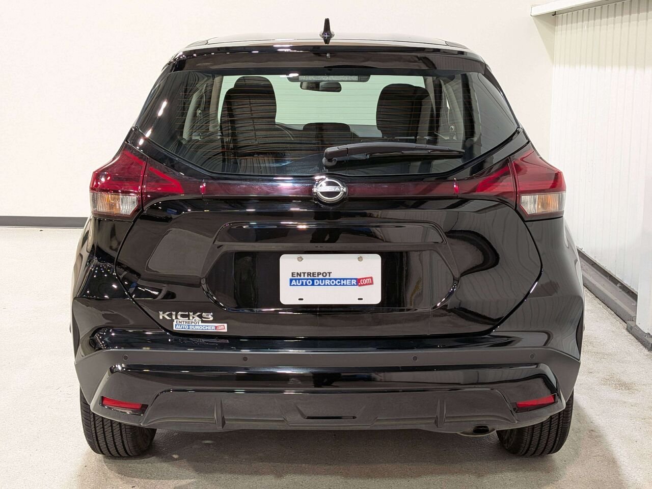 Nissan Kicks S FWD 2024 Noir Val-David - photo #5