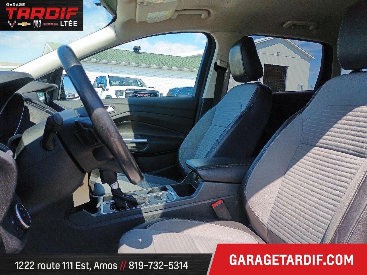 2018 Ford Escape Blue Mont-Laurier - photo #8