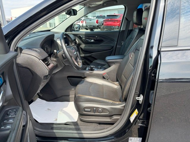 GMC Terrain AWD AT4 2023 Noir Chibougamau - photo #8