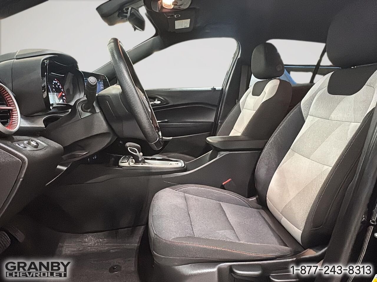 Chevrolet Trax 1RS 4 portes | G3886 2025 Noir Granby - photo #10