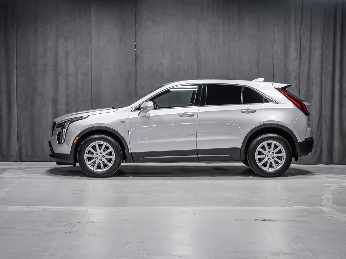 2020 Cadillac XT4 AWD LUXURY 2 SET DE PNEUS APPLE CAR PLAY Silver Montreal - photo #2