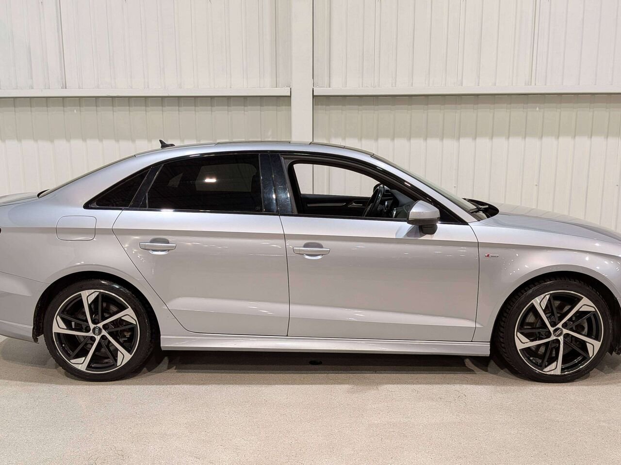 2020 Audi A3 Sedan Technik 45 TFSI quattro Silver Val-David - photo #7