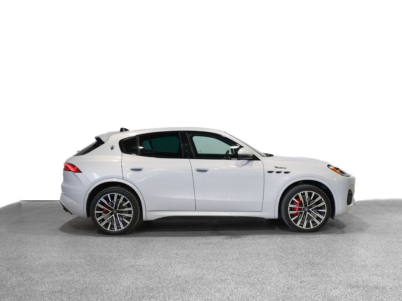 Maserati Grecale 2023 Gris Saint-Eustache - photo #2